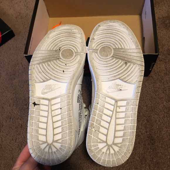 Jordan 1 off white - Picture 3 of 8